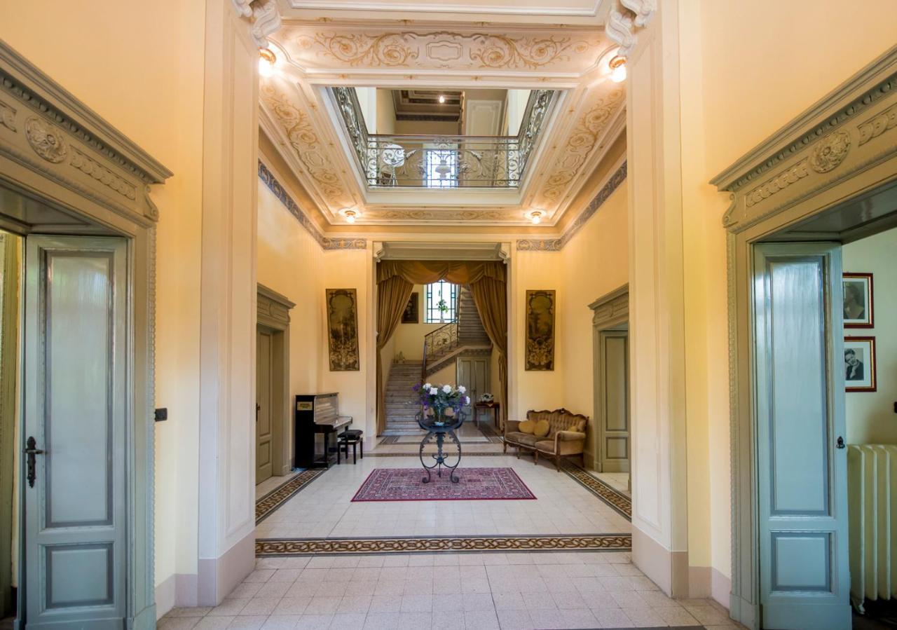 Villa Confalonieri Mandello del Lario Zimmer foto